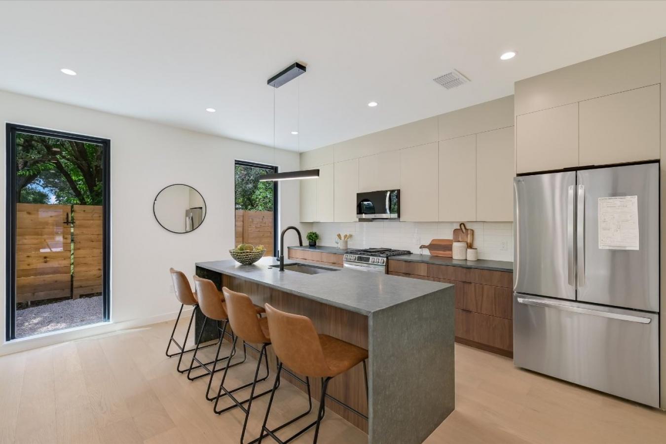 Austin, Travis, 78702, United States, 3 Bedrooms Bedrooms, ,2 BathroomsBathrooms,Residential,For Sale,1969977