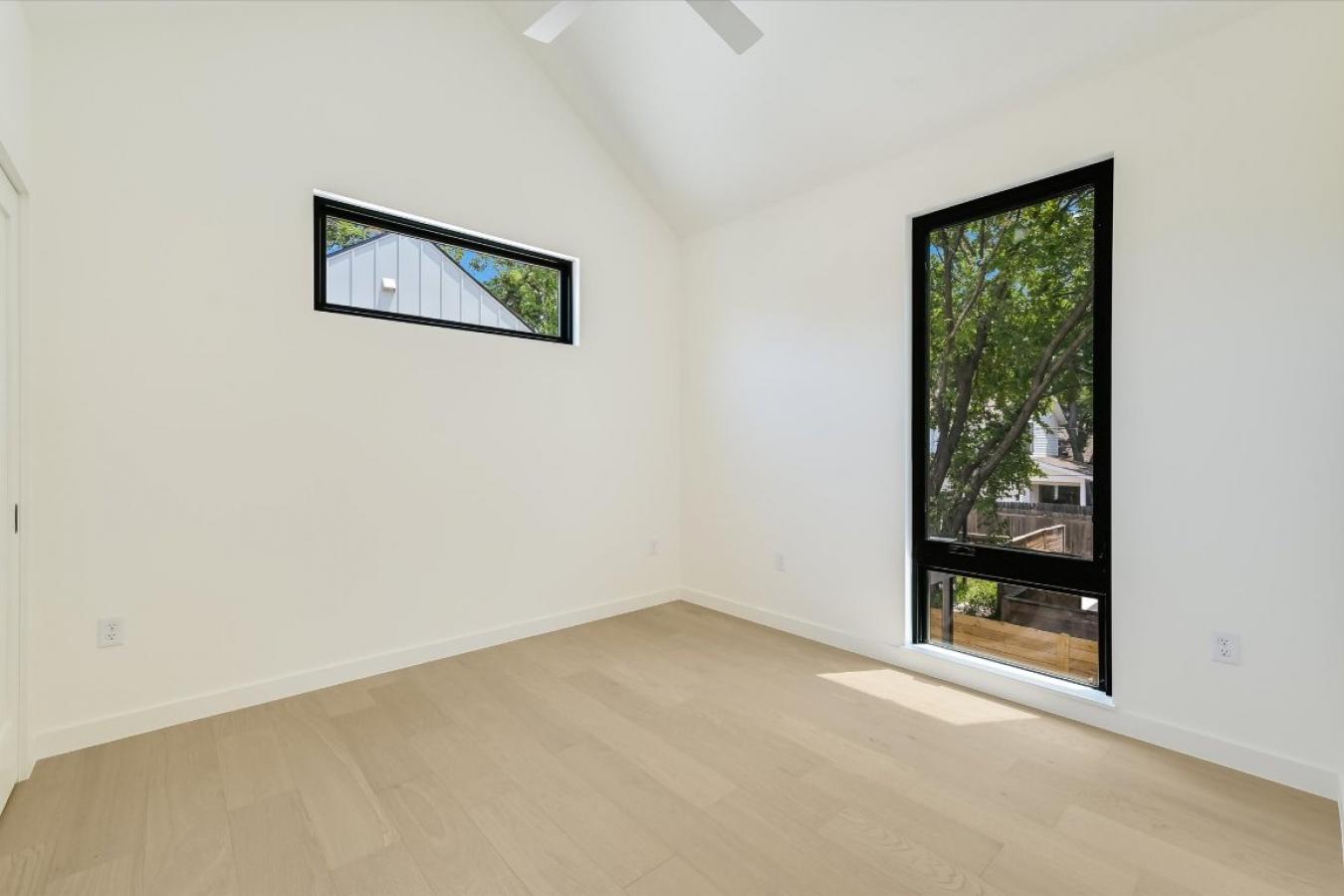 Austin, Travis, 78702, United States, 3 Bedrooms Bedrooms, ,2 BathroomsBathrooms,Residential,For Sale,1969977