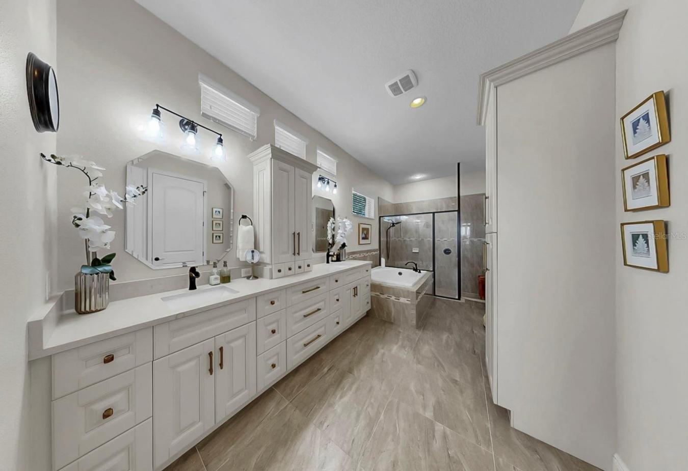 RIVERVIEW, Hillsborough, 33579, United States, 4 Bedrooms Bedrooms, ,1 BathroomBathrooms,Residential,For Sale,1969971