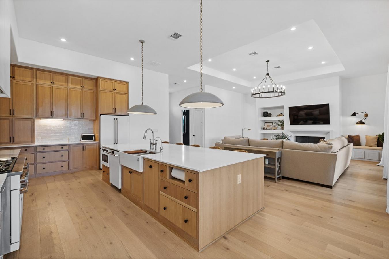 Liberty Hill, Williamson, 78642, United States, 5 Bedrooms Bedrooms, ,5 BathroomsBathrooms,Residential,For Sale,1969972