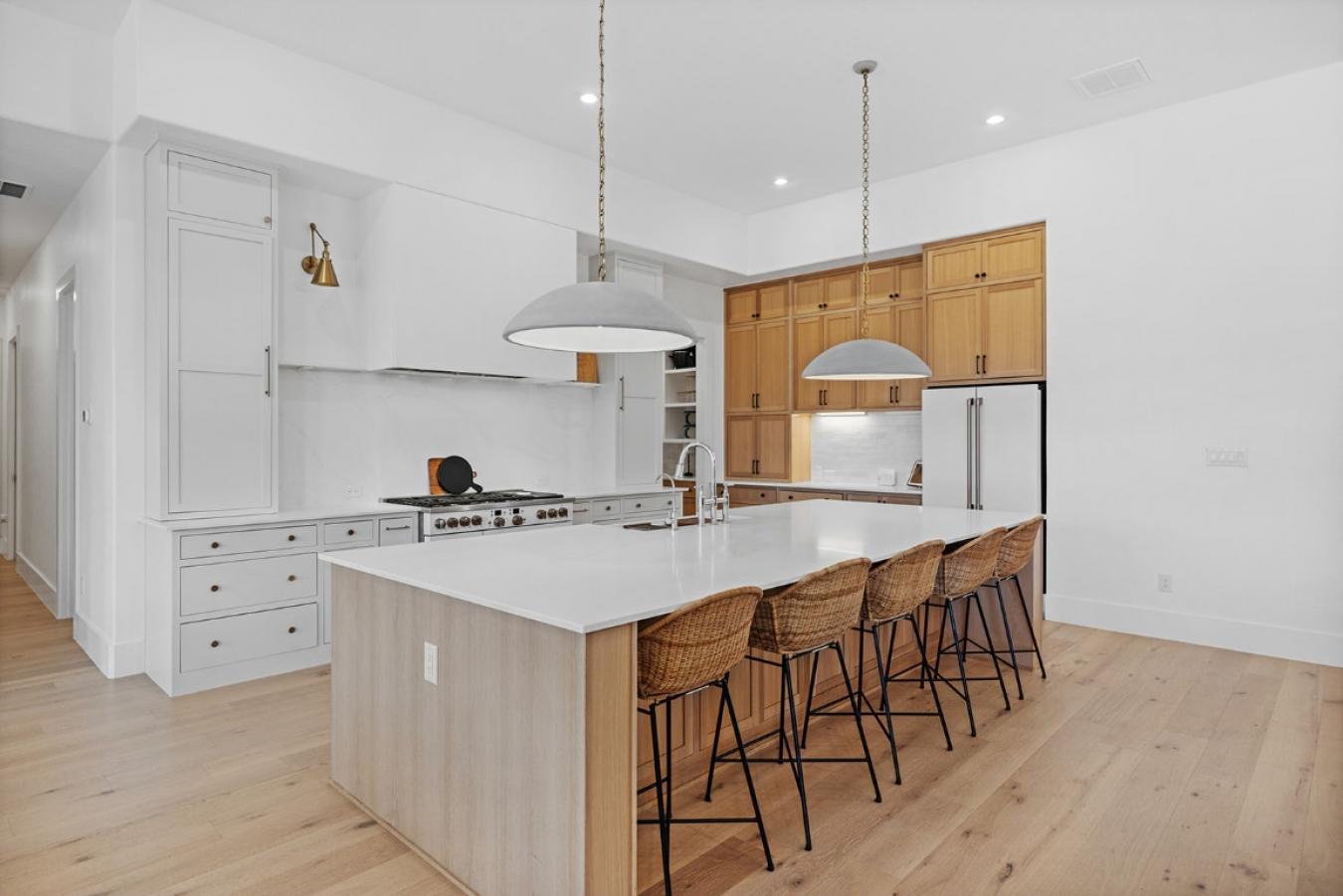 Liberty Hill, Williamson, 78642, United States, 5 Bedrooms Bedrooms, ,5 BathroomsBathrooms,Residential,For Sale,1969972