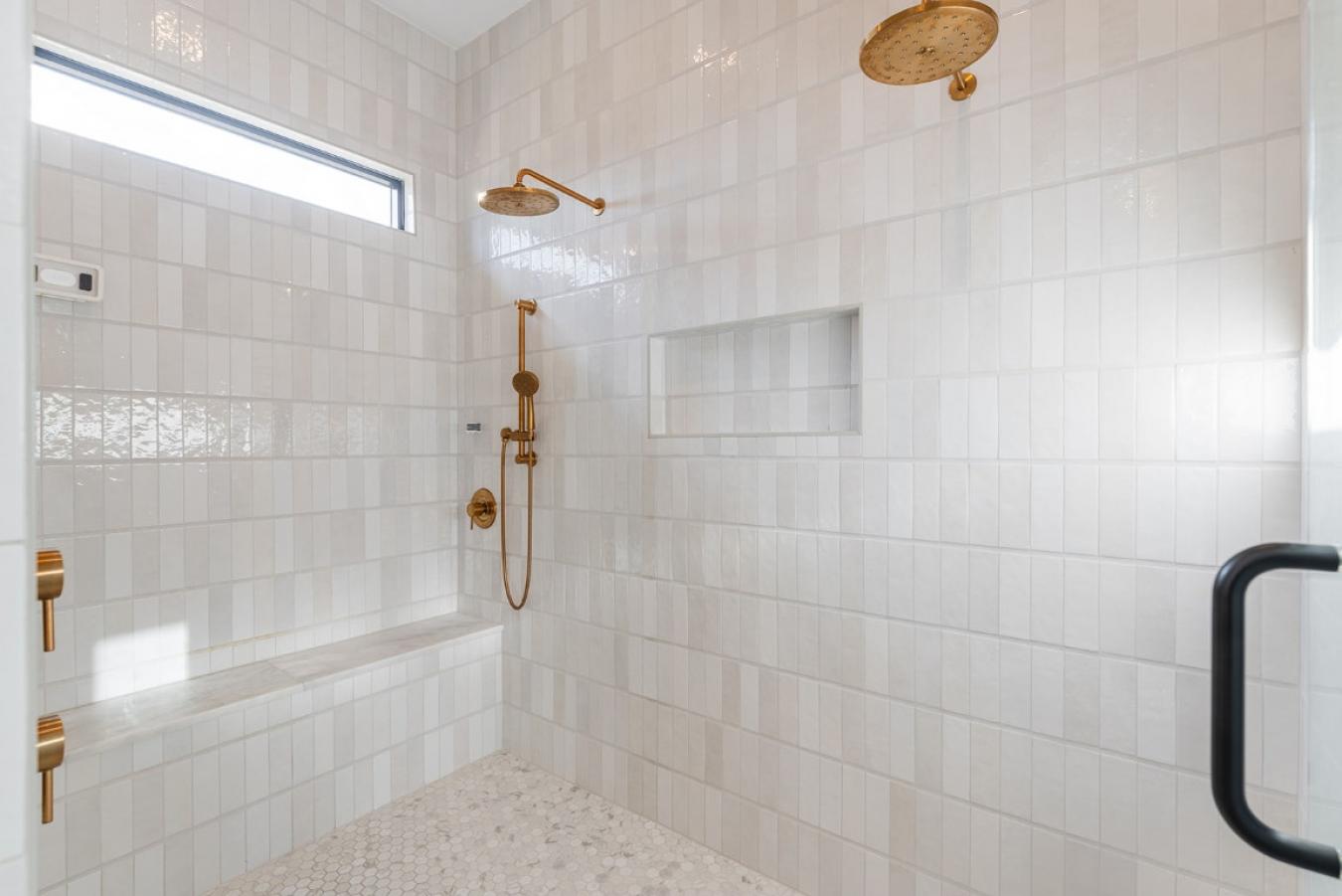 Liberty Hill, Williamson, 78642, United States, 5 Bedrooms Bedrooms, ,5 BathroomsBathrooms,Residential,For Sale,1969972