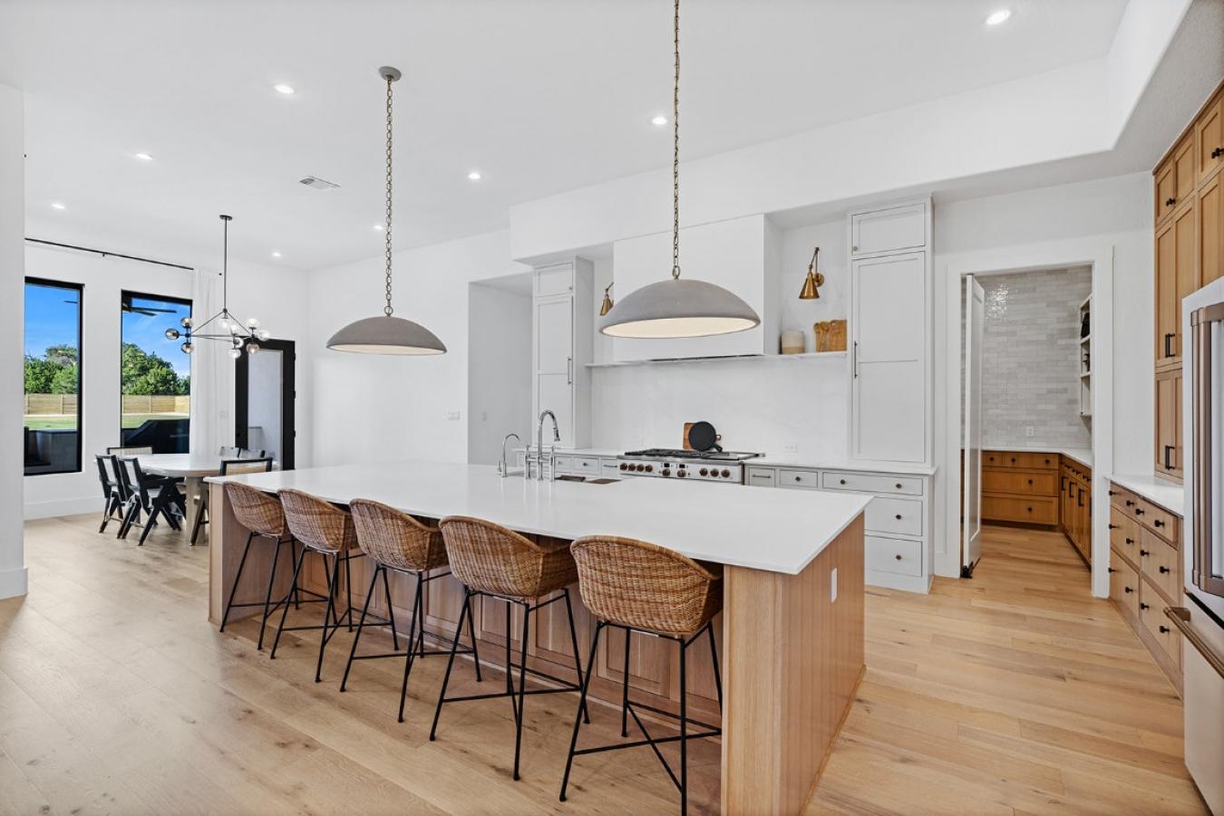 Liberty Hill, Williamson, 78642, United States, 5 Bedrooms Bedrooms, ,5 BathroomsBathrooms,Residential,For Sale,1969972