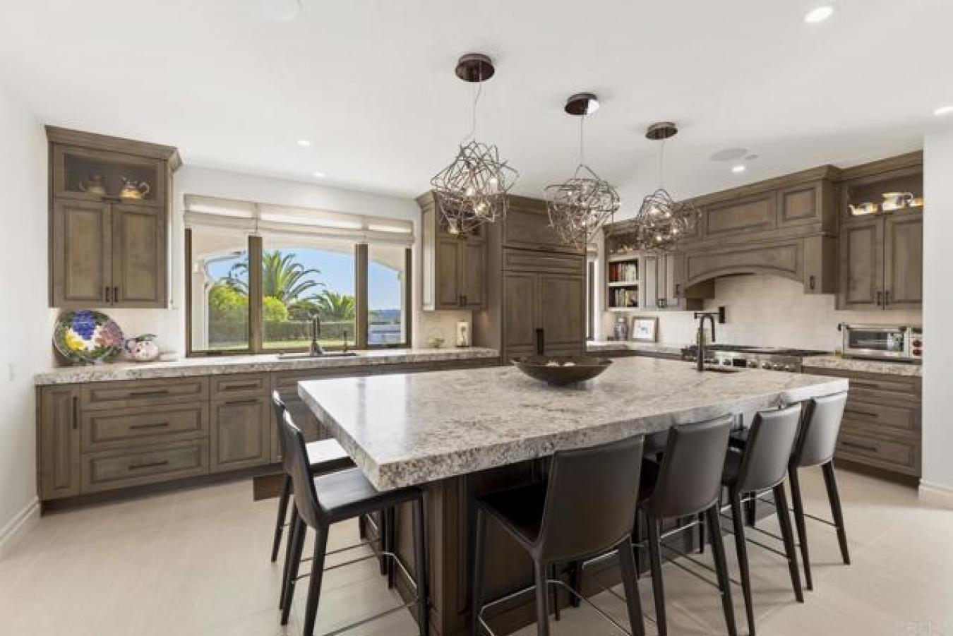 Encinitas, San Diego, 92024, United States, 5 Bedrooms Bedrooms, ,6 BathroomsBathrooms,Residential,For Sale,1969968