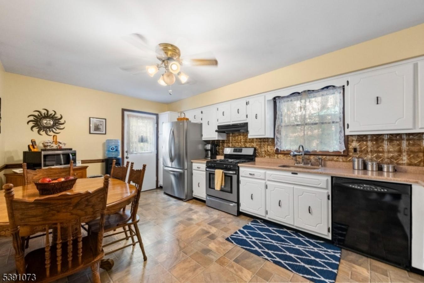 South Plainfield Boro, Middlesex, 07080, United States, 3 Bedrooms Bedrooms, ,2 BathroomsBathrooms,Residential,For Sale,1969966