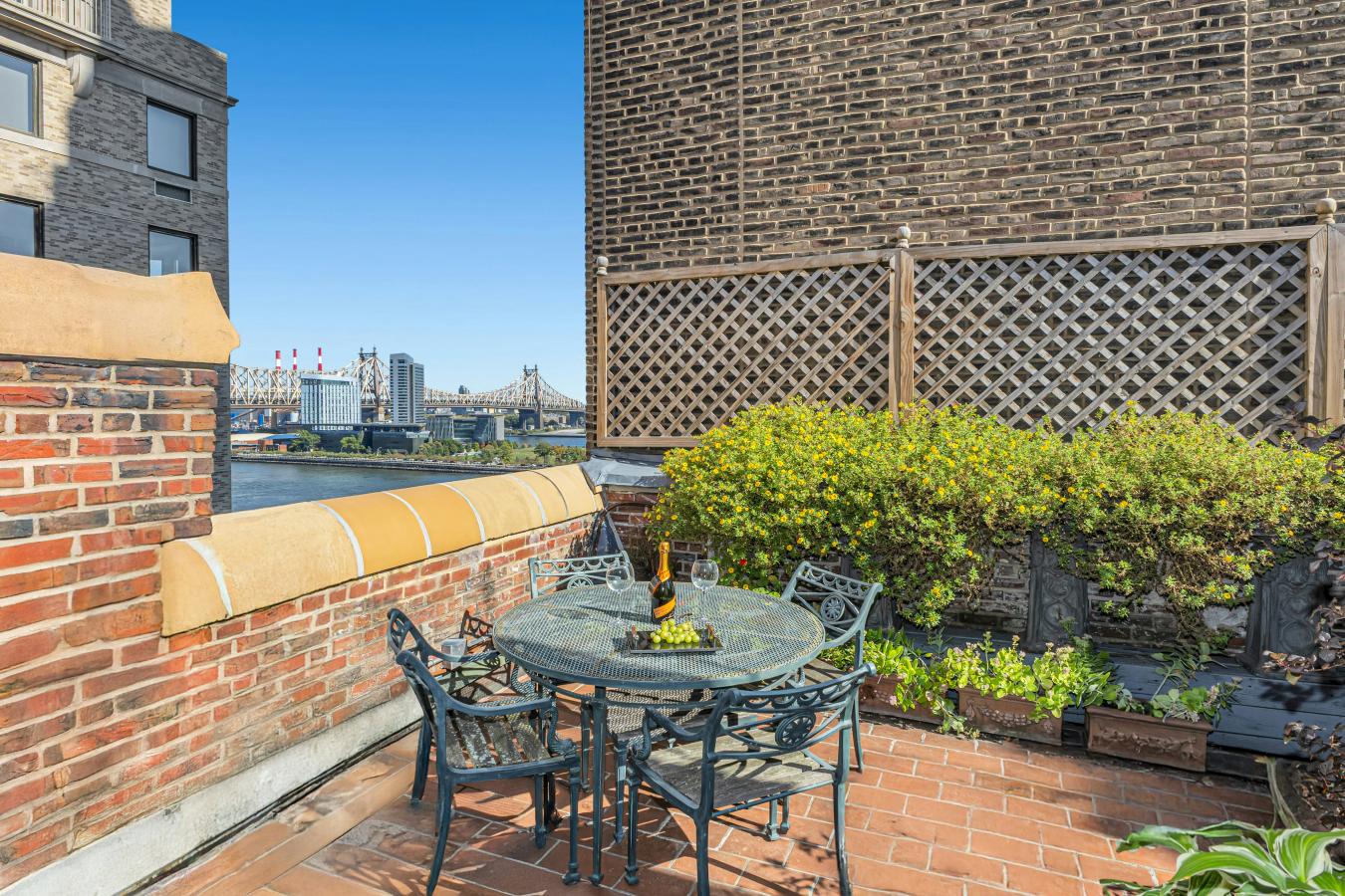 New York, New York, 10022, United States, 3 Bedrooms Bedrooms, ,5 BathroomsBathrooms,Residential,For Sale,1969821