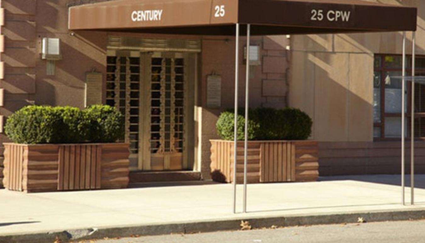 New York, New York, 10023, United States, 2 Bedrooms Bedrooms, ,2 BathroomsBathrooms,Residential,For Sale,1969819