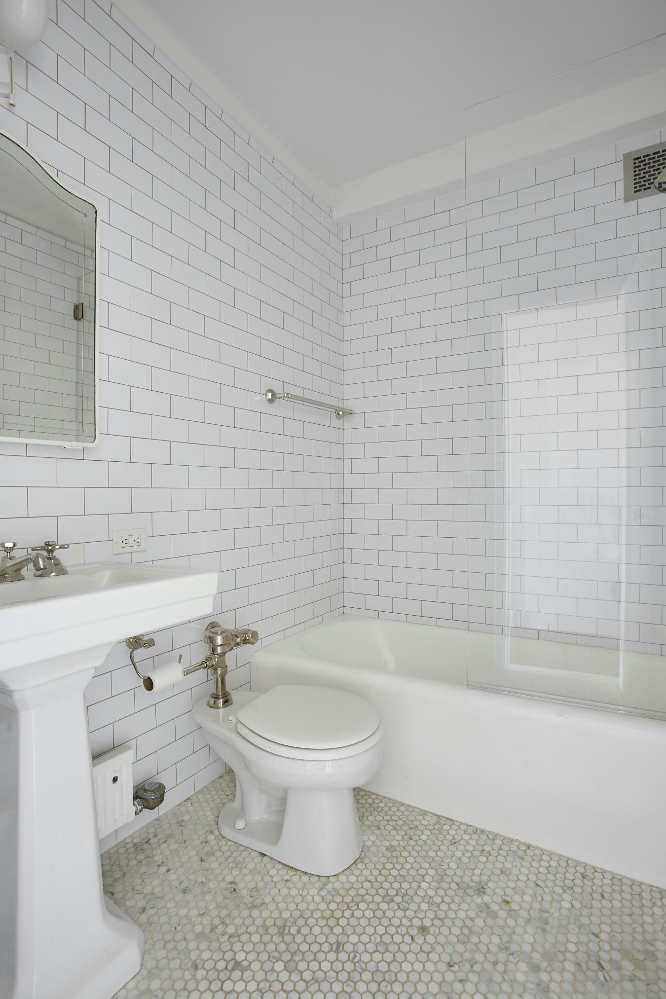 New York, New York, 10023, United States, 2 Bedrooms Bedrooms, ,2 BathroomsBathrooms,Residential,For Sale,1969819
