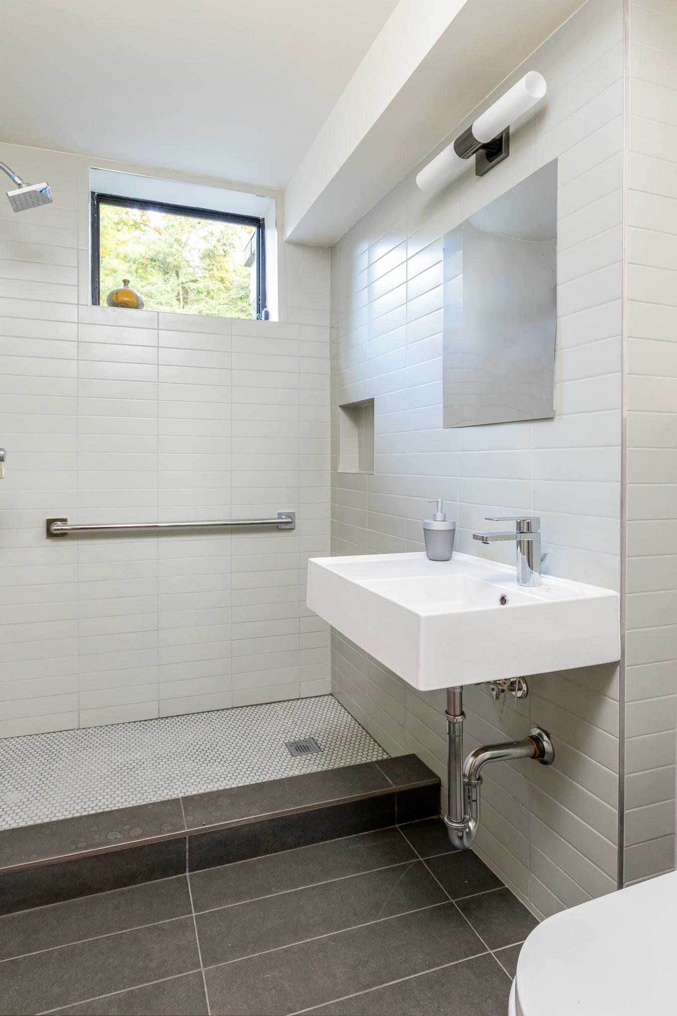 Estate Area, New York, 10471, United States, 5 Bedrooms Bedrooms, ,4 BathroomsBathrooms,Residential,For Sale,1969816