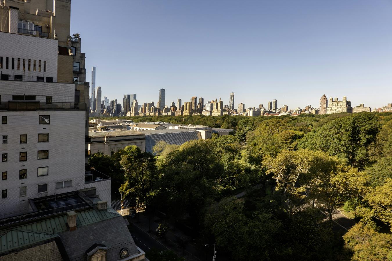 New York, New York, 10028, United States, 2 Bedrooms Bedrooms, ,2 BathroomsBathrooms,Residential,For Sale,1969815