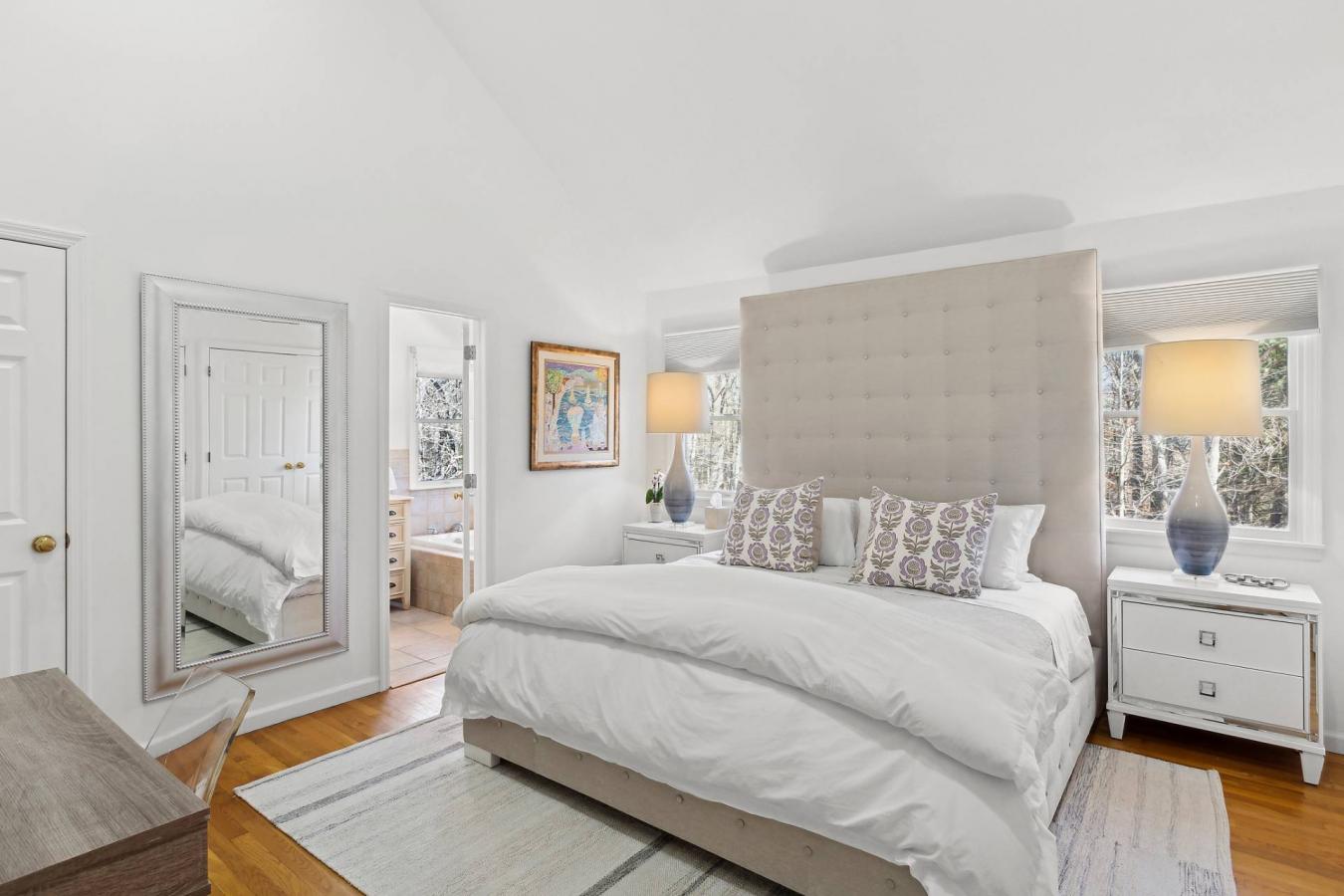 East Hampton, New York, 11937, United States, 3 Bedrooms Bedrooms, ,2 BathroomsBathrooms,Residential,For Sale,1969814