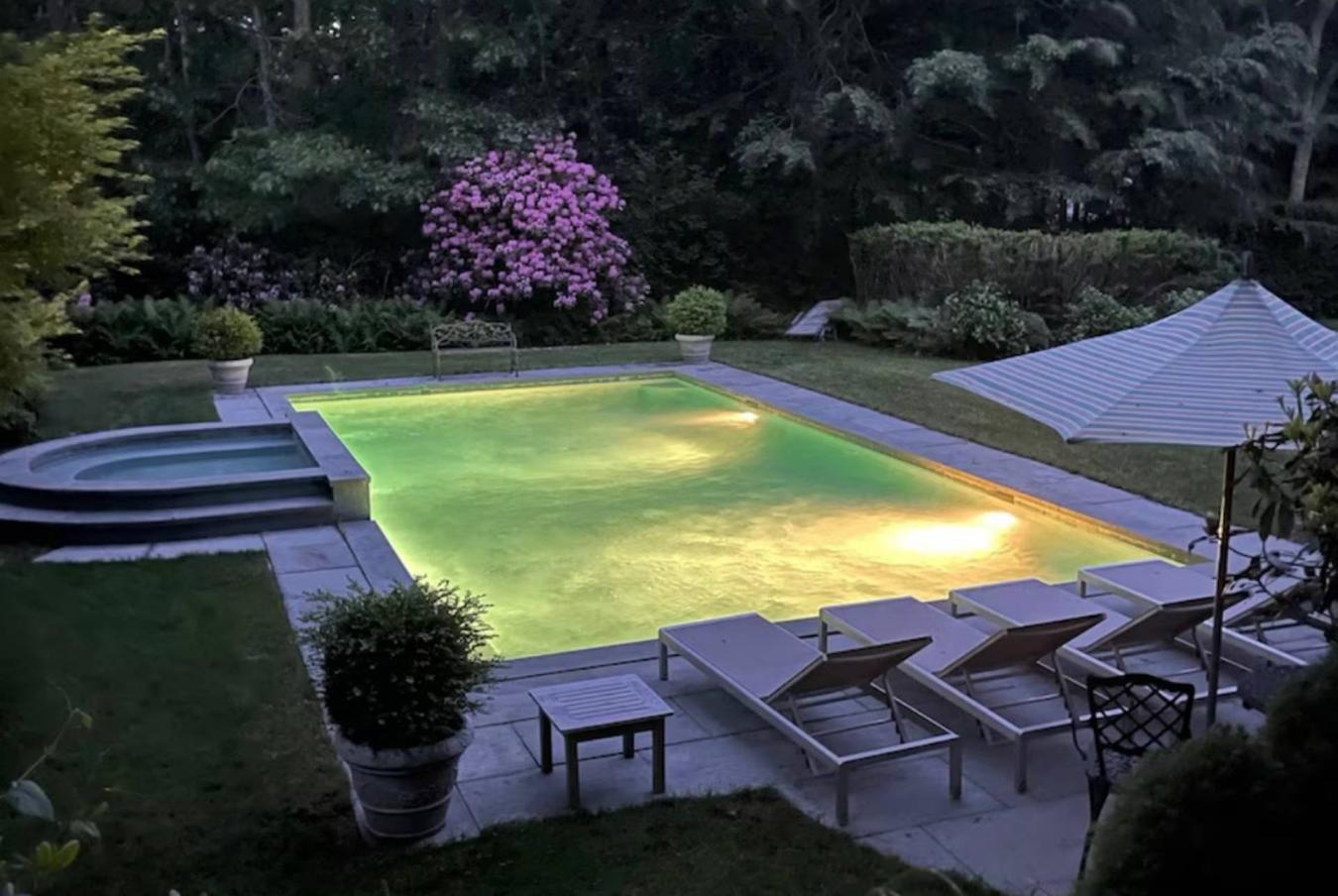 East Hampton, New York, 11937, United States, 3 Bedrooms Bedrooms, ,2 BathroomsBathrooms,Residential,For Sale,1969814