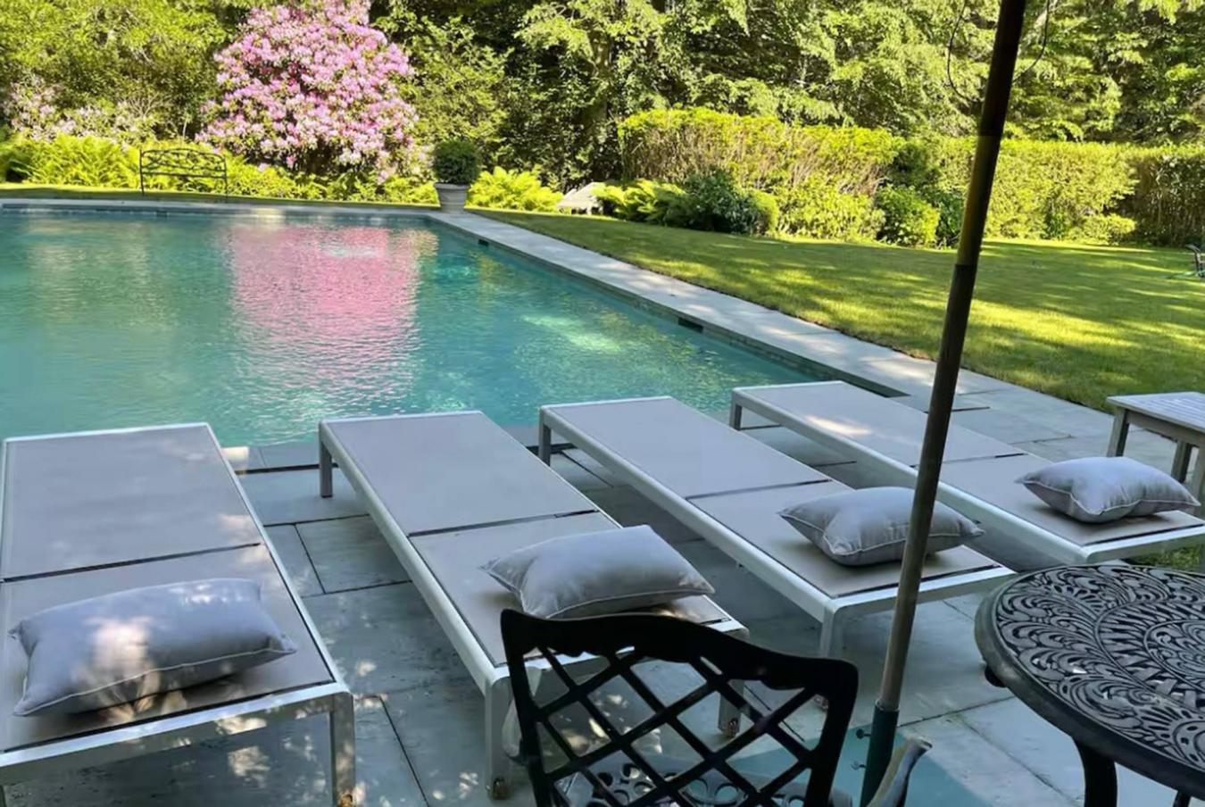 East Hampton, New York, 11937, United States, 3 Bedrooms Bedrooms, ,2 BathroomsBathrooms,Residential,For Sale,1969814