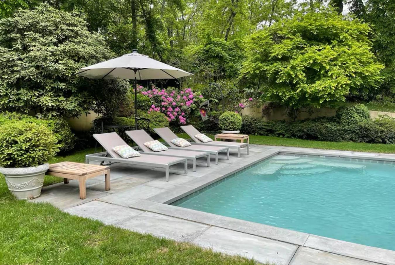 East Hampton, New York, 11937, United States, 3 Bedrooms Bedrooms, ,2 BathroomsBathrooms,Residential,For Sale,1969814