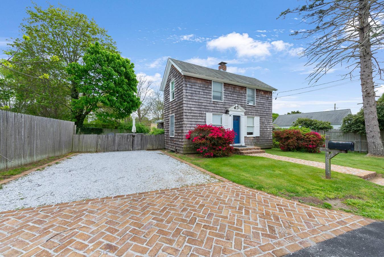 Village of Southampton, New York, 11968, United States, 3 Bedrooms Bedrooms, ,1 BathroomBathrooms,Residential,For Sale,1969812