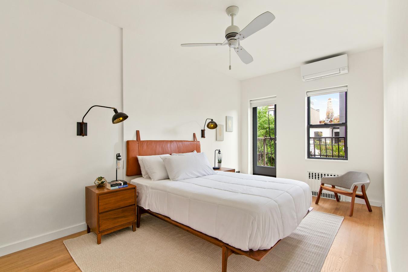 Park Slope, New York, 11217, United States, 2 Bedrooms Bedrooms, ,2 BathroomsBathrooms,Residential,For Sale,1969810