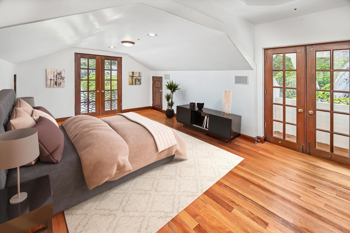 Honolulu, Hawaii, 96815, United States, 4 Bedrooms Bedrooms, ,4 BathroomsBathrooms,Residential,For Sale,1969808