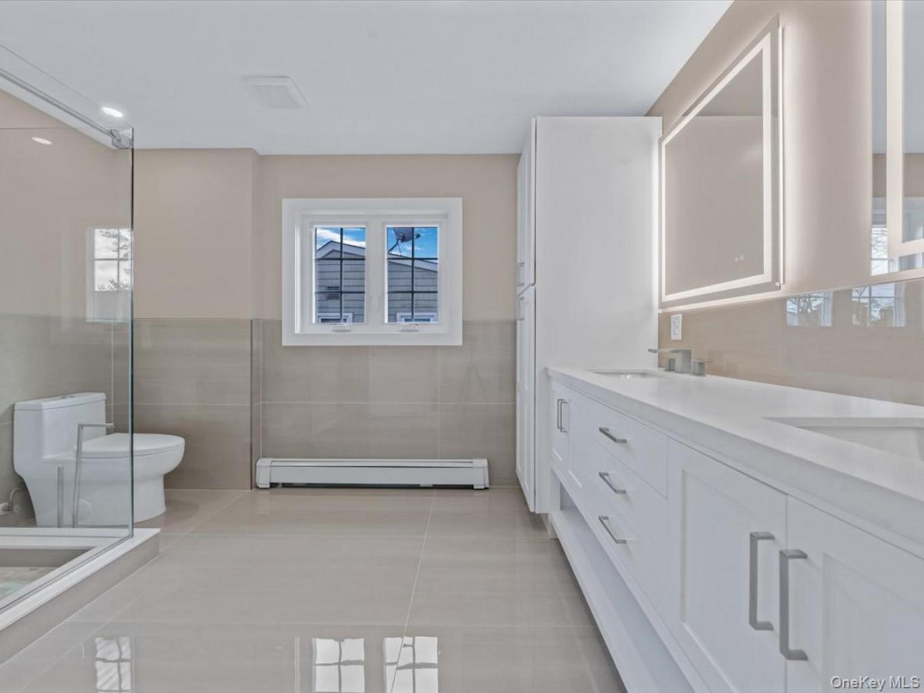 New Hyde Park, Nassau County, 11040, United States, 3 Bedrooms Bedrooms, ,3 BathroomsBathrooms,Residential,For Sale,1969963