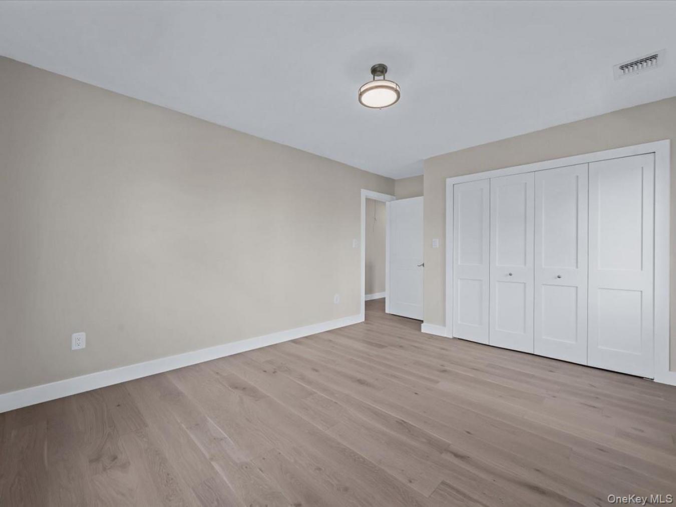 New Hyde Park, Nassau County, 11040, United States, 3 Bedrooms Bedrooms, ,3 BathroomsBathrooms,Residential,For Sale,1969963