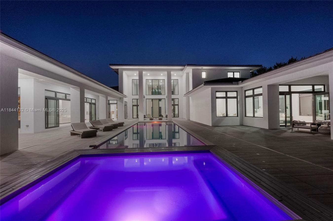 Weston, Florida, 33332, United States, 7 Bedrooms Bedrooms, ,8 BathroomsBathrooms,Residential,For Sale,1969958