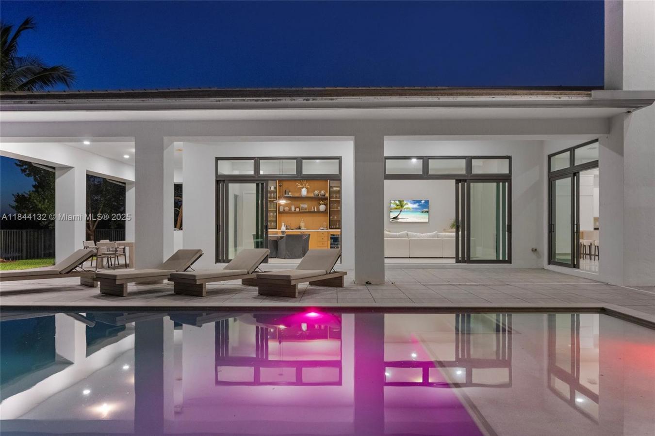 Weston, Florida, 33332, United States, 7 Bedrooms Bedrooms, ,8 BathroomsBathrooms,Residential,For Sale,1969958