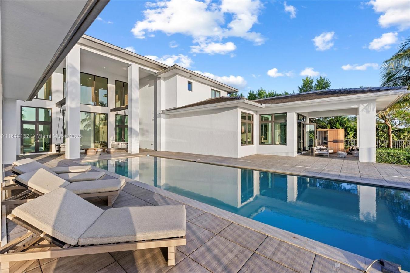 Weston, Florida, 33332, United States, 7 Bedrooms Bedrooms, ,8 BathroomsBathrooms,Residential,For Sale,1969958