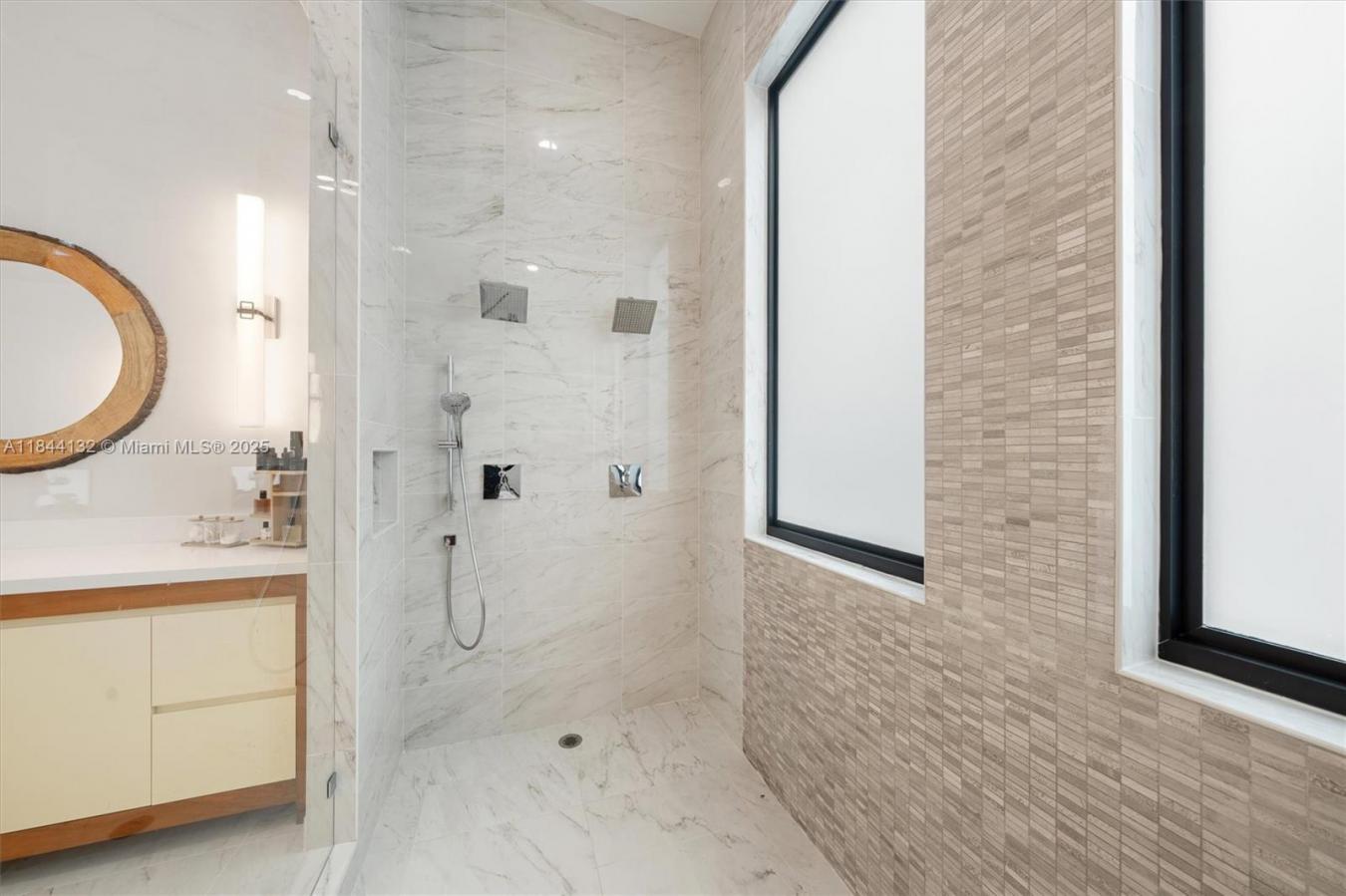 Weston, Florida, 33332, United States, 7 Bedrooms Bedrooms, ,8 BathroomsBathrooms,Residential,For Sale,1969958