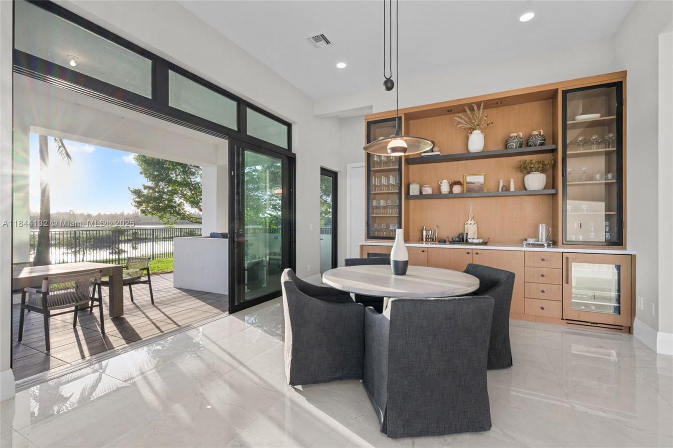 Weston, Florida, 33332, United States, 7 Bedrooms Bedrooms, ,8 BathroomsBathrooms,Residential,For Sale,1969958