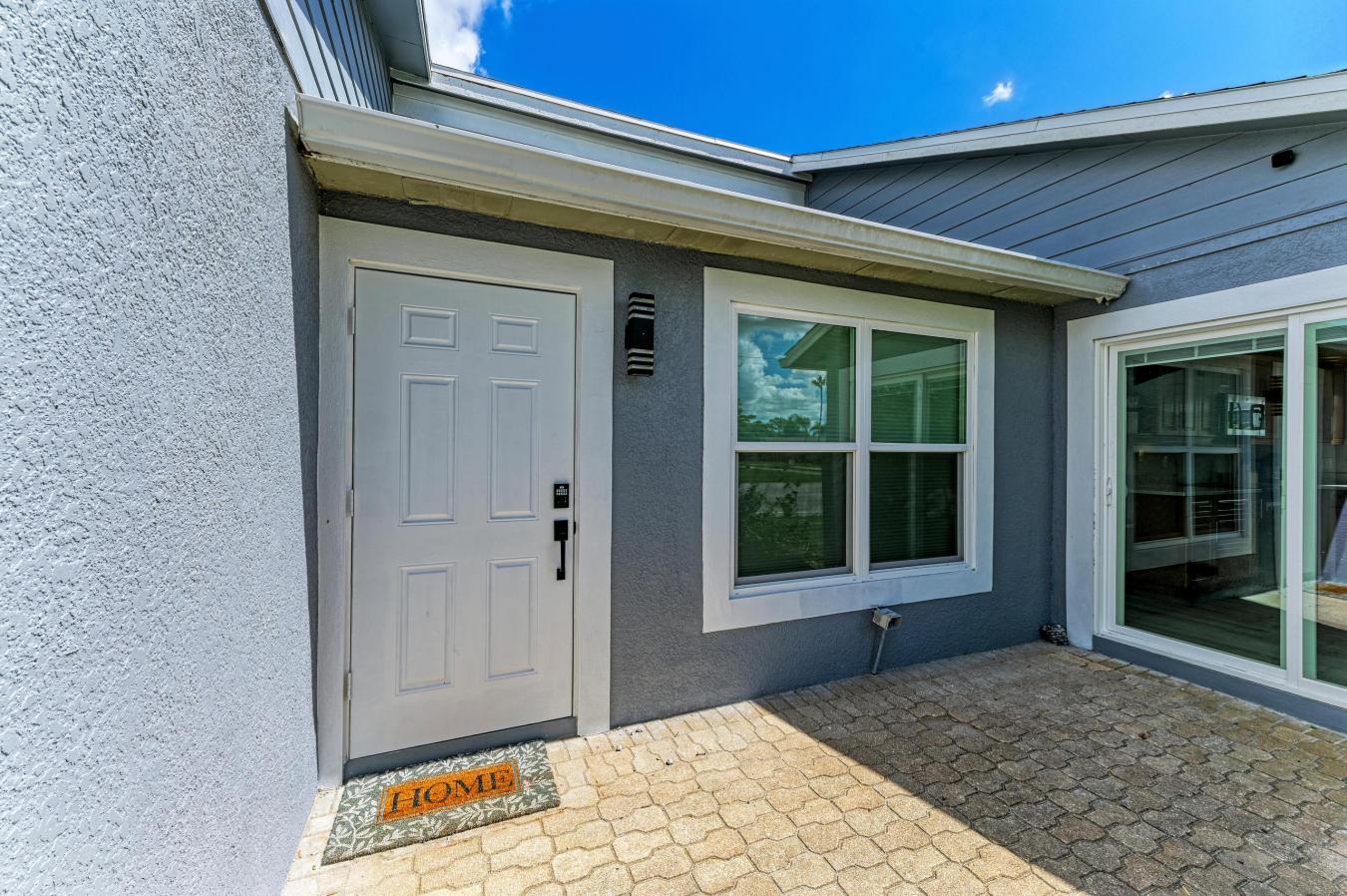 Sarasota, Sarasota, 34241, United States, 3 Bedrooms Bedrooms, ,2 BathroomsBathrooms,Residential,For Sale,1971166