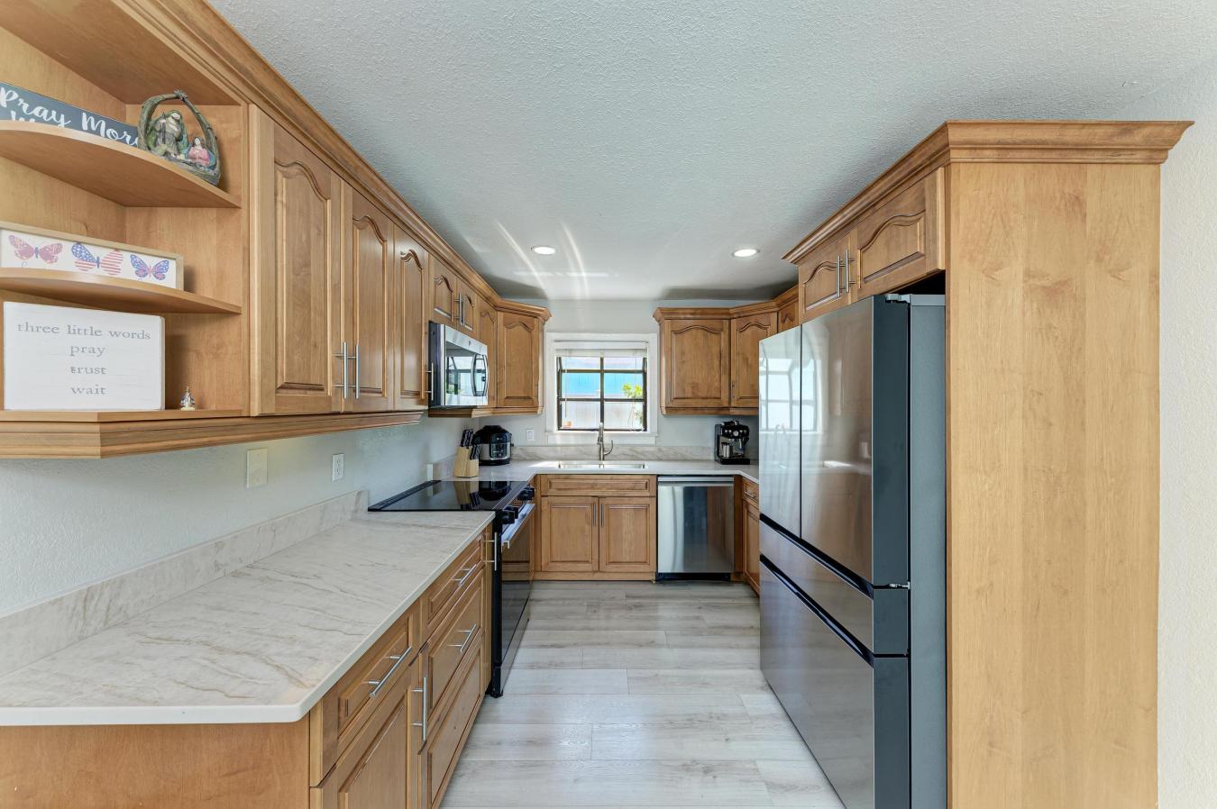 Sarasota, Sarasota, 34241, United States, 3 Bedrooms Bedrooms, ,2 BathroomsBathrooms,Residential,For Sale,1971166