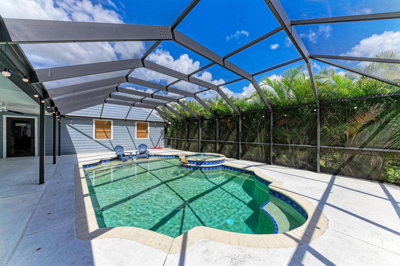 Sarasota, Sarasota, 34241, United States, 3 Bedrooms Bedrooms, ,2 BathroomsBathrooms,Residential,For Sale,1971166