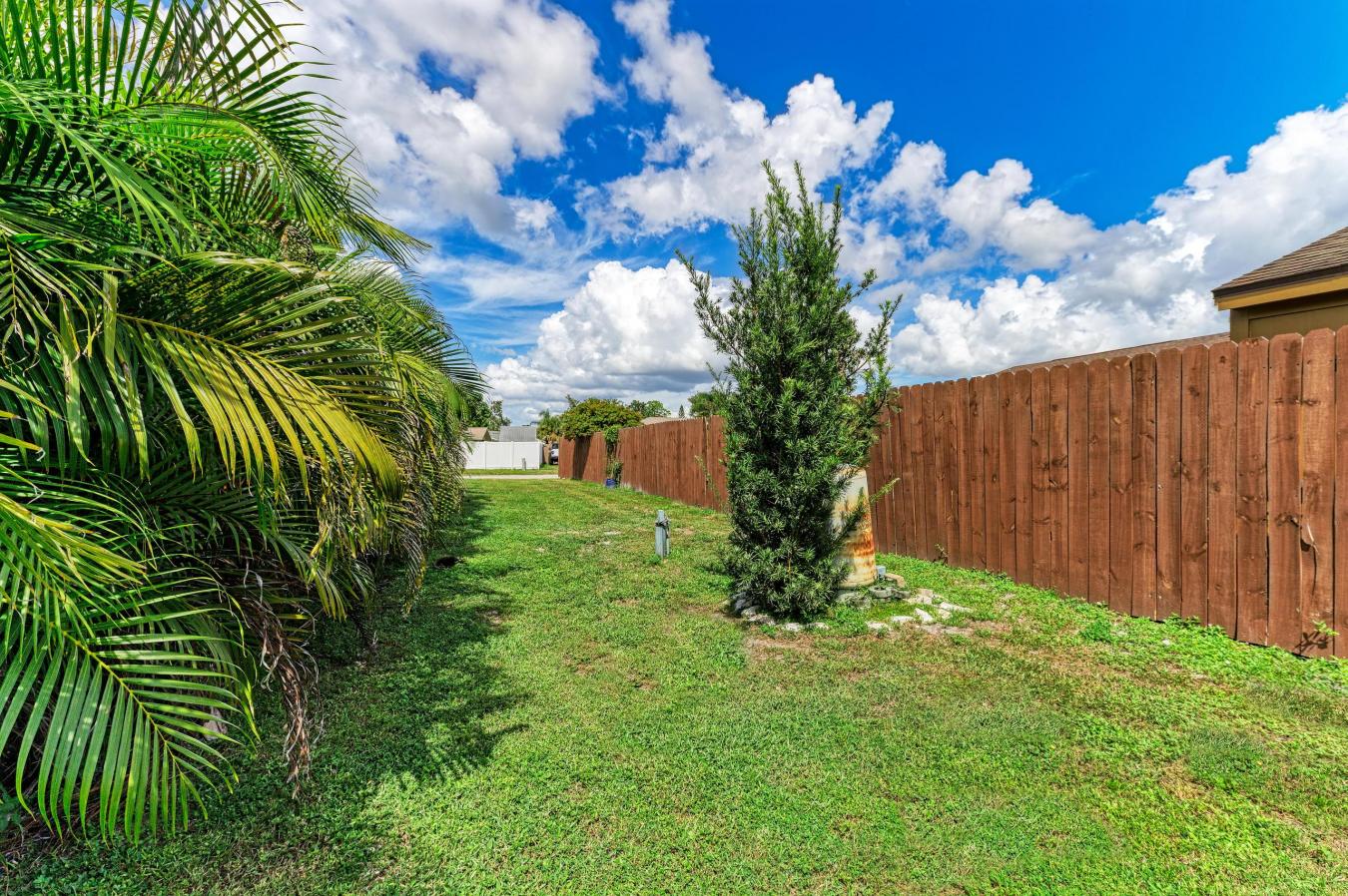 Sarasota, Sarasota, 34241, United States, 3 Bedrooms Bedrooms, ,2 BathroomsBathrooms,Residential,For Sale,1971166