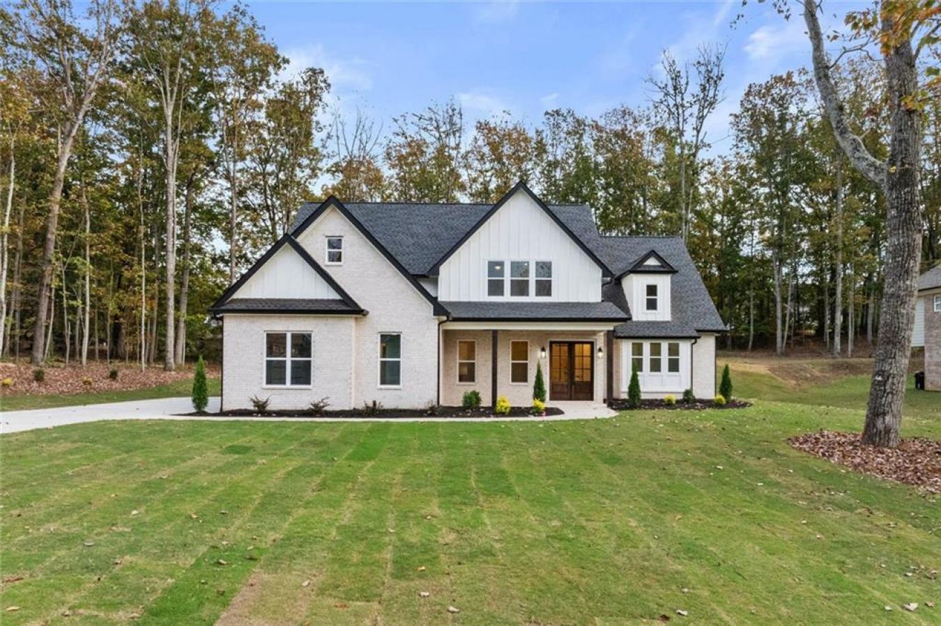 Winder, Barrow - GA, 30680, United States, 5 Bedrooms Bedrooms, ,4 BathroomsBathrooms,Residential,For Sale,1971165