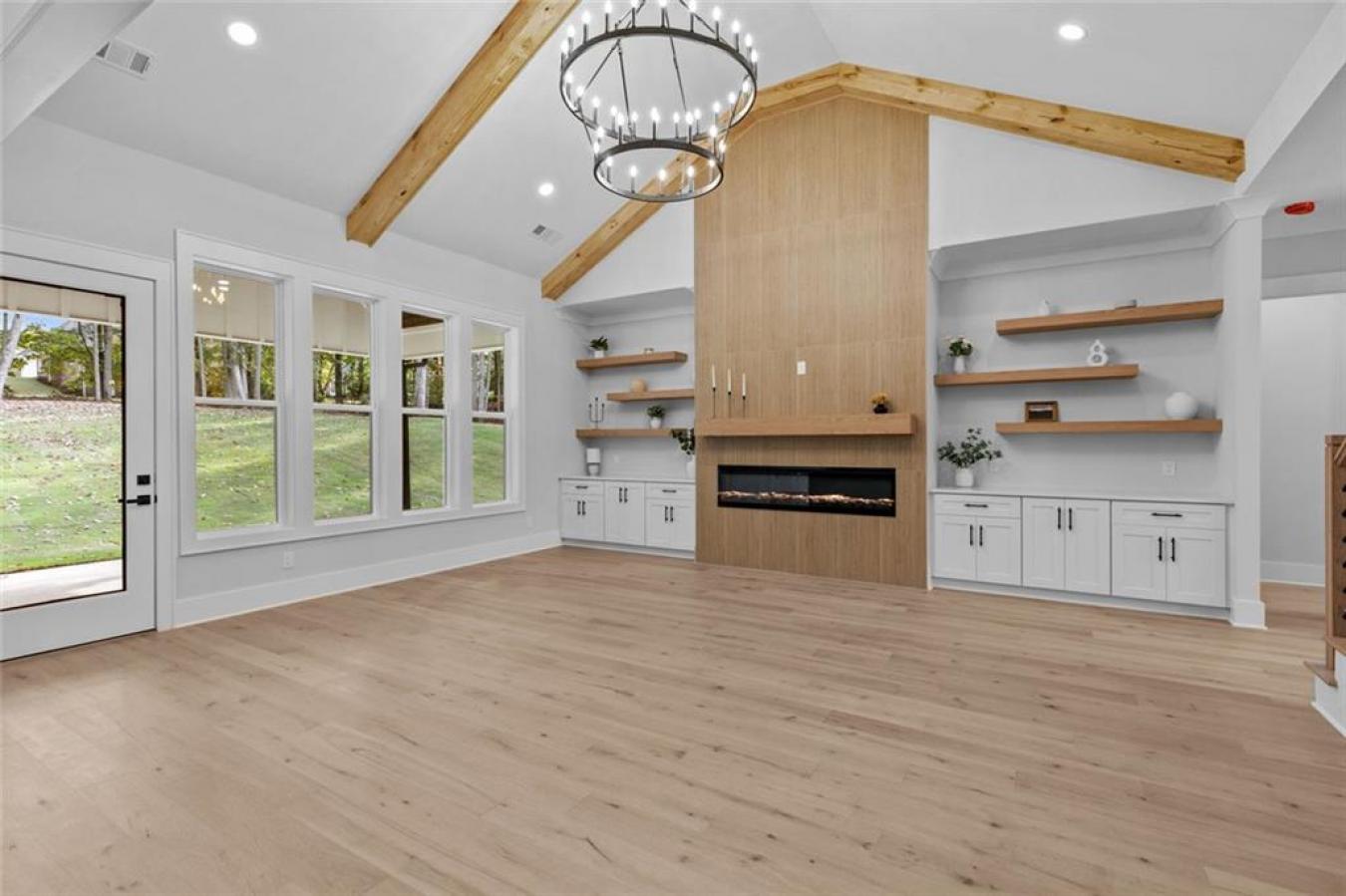 Winder, Barrow - GA, 30680, United States, 5 Bedrooms Bedrooms, ,4 BathroomsBathrooms,Residential,For Sale,1971165