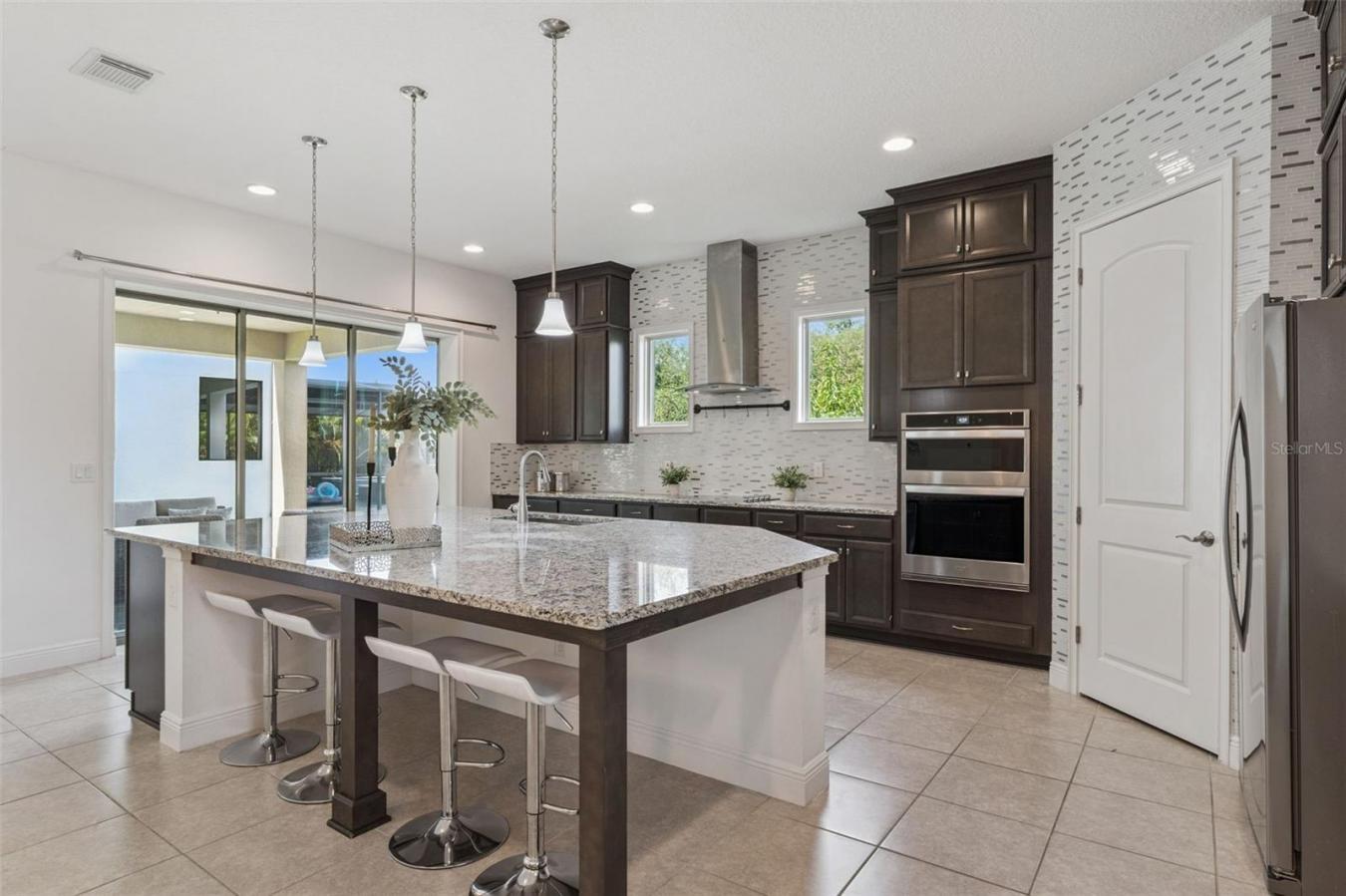 ORLANDO, Orange, 32832, United States, 5 Bedrooms Bedrooms, ,4 BathroomsBathrooms,Residential,For Sale,1971163