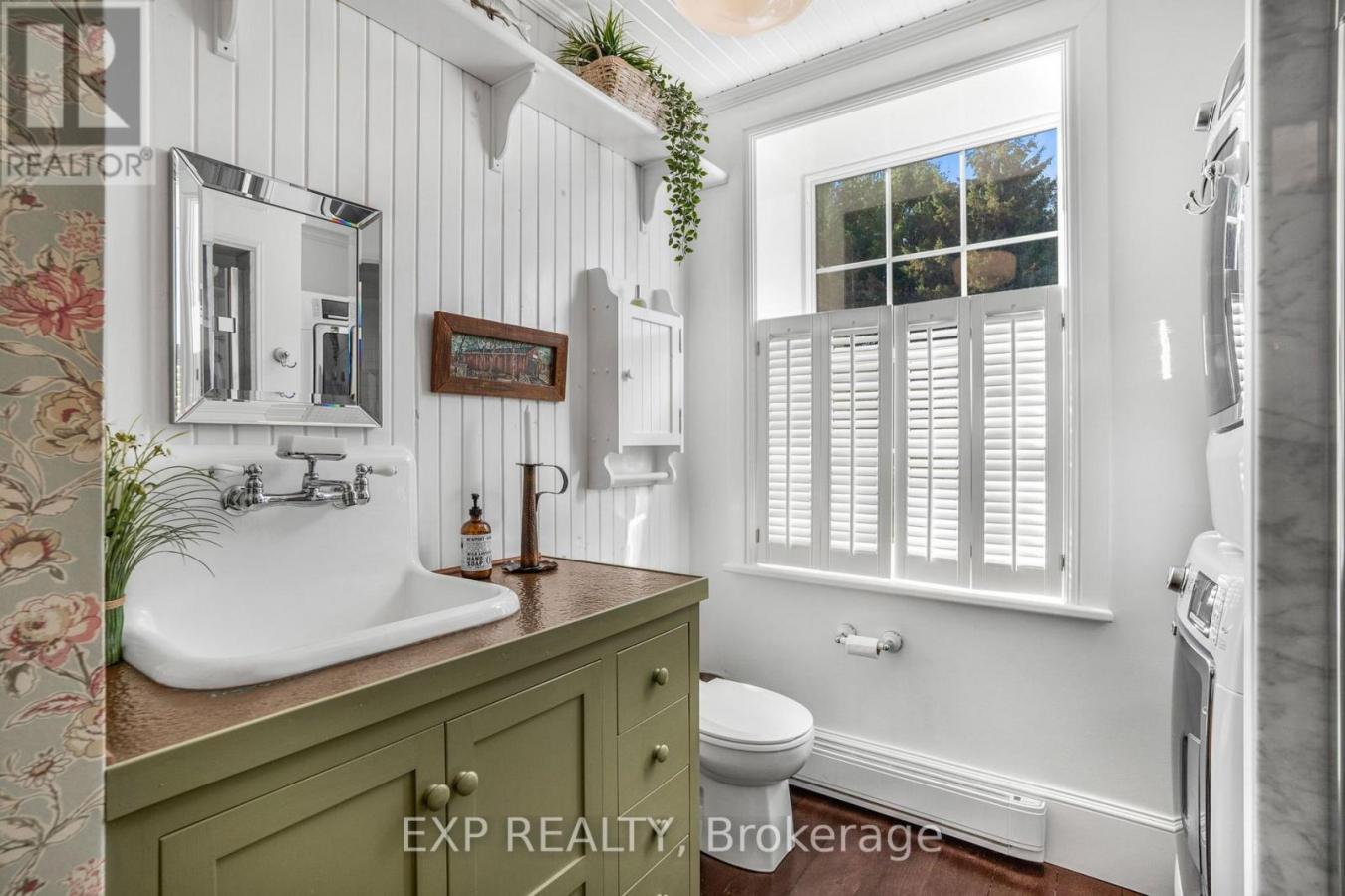 East Hawkesbury, ON, K0B1P0, Canada, 3 Bedrooms Bedrooms, ,2 BathroomsBathrooms,Residential,For Sale,1971162