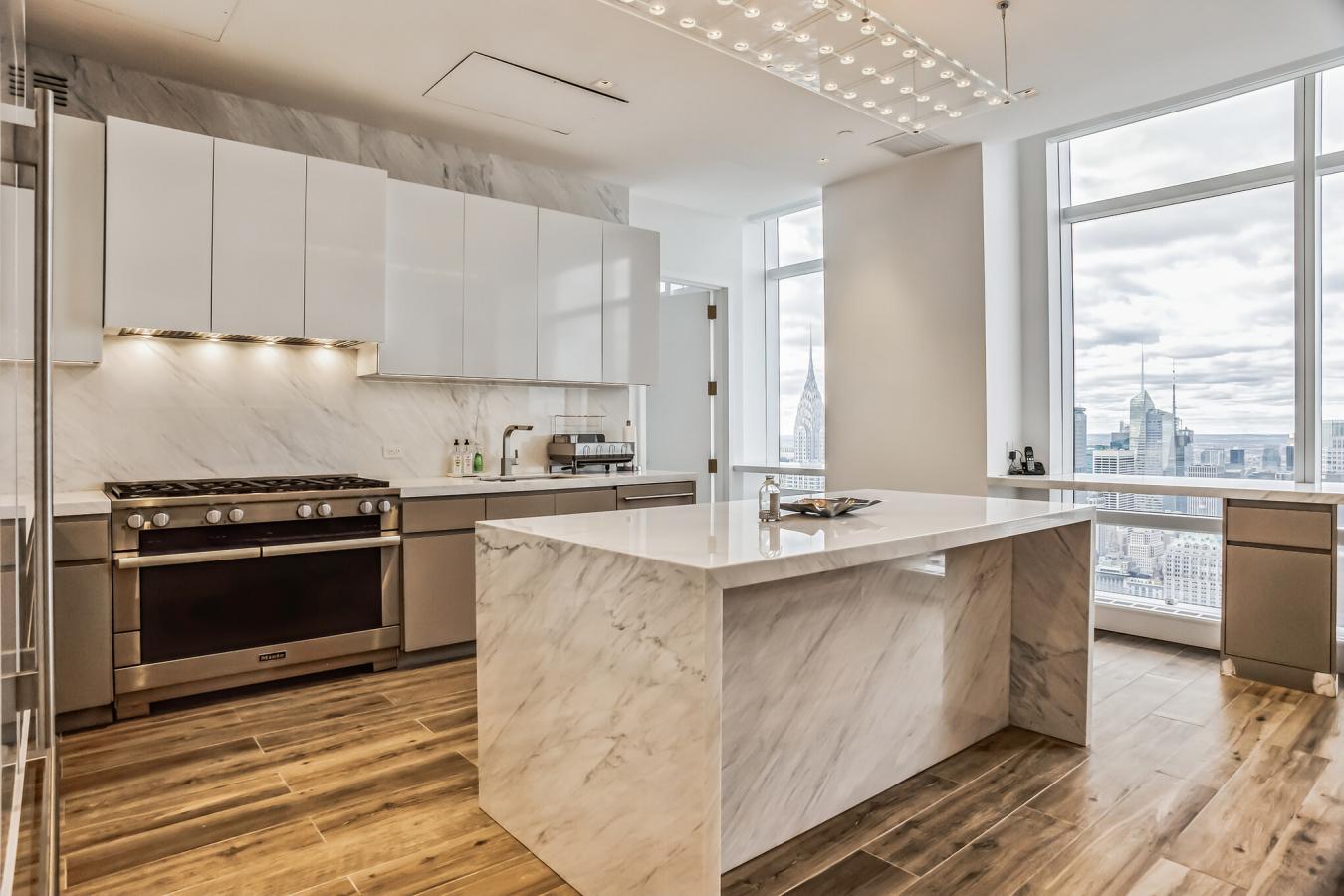 New York, New York, 10017, United States, 4 Bedrooms Bedrooms, ,5 BathroomsBathrooms,Residential,For Sale,1969957