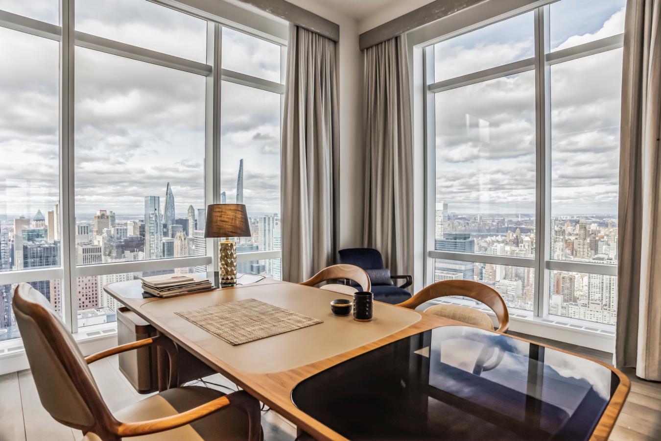 New York, New York, 10017, United States, 4 Bedrooms Bedrooms, ,5 BathroomsBathrooms,Residential,For Sale,1969957