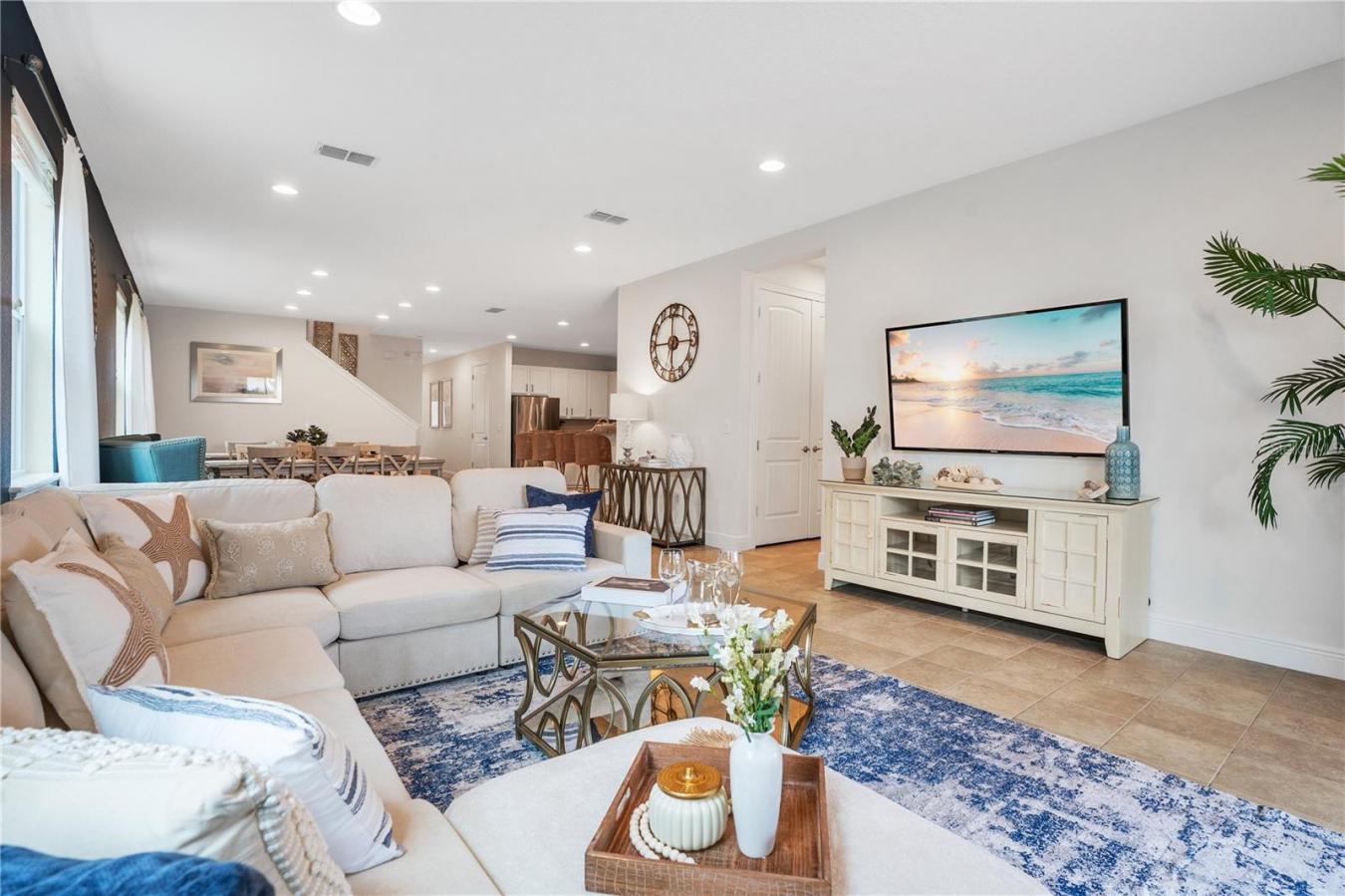 KISSIMMEE, Osceola, 34747, United States, 10 Bedrooms Bedrooms, ,6 BathroomsBathrooms,Residential,For Sale,1971159