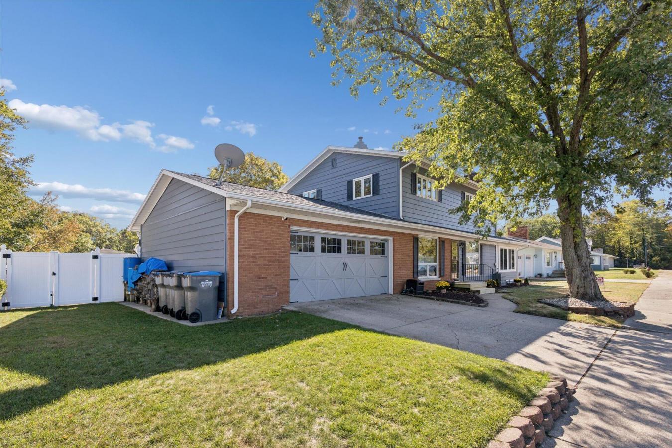 New Buffalo, Berrien, 49117, United States, 4 Bedrooms Bedrooms, ,2 BathroomsBathrooms,Residential,For Sale,1971156