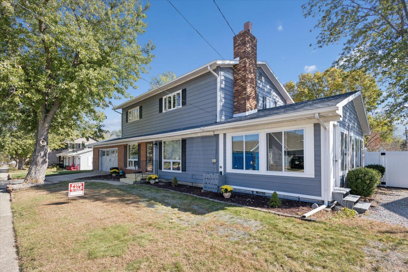 New Buffalo, Berrien, 49117, United States, 4 Bedrooms Bedrooms, ,2 BathroomsBathrooms,Residential,For Sale,1971156