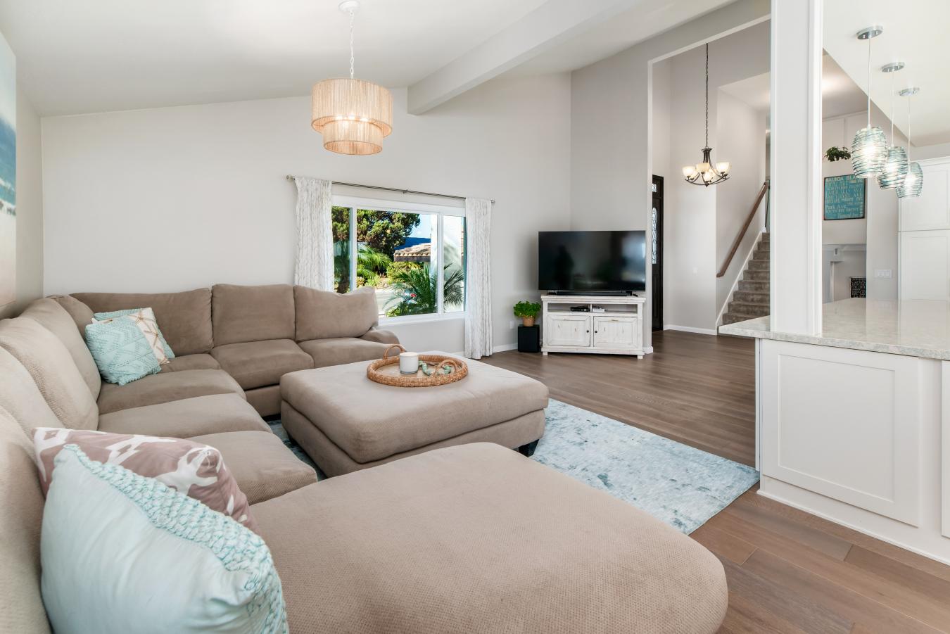 Carlsbad, San Diego, 92009, United States, 4 Bedrooms Bedrooms, ,3 BathroomsBathrooms,Residential,For Sale,1973504