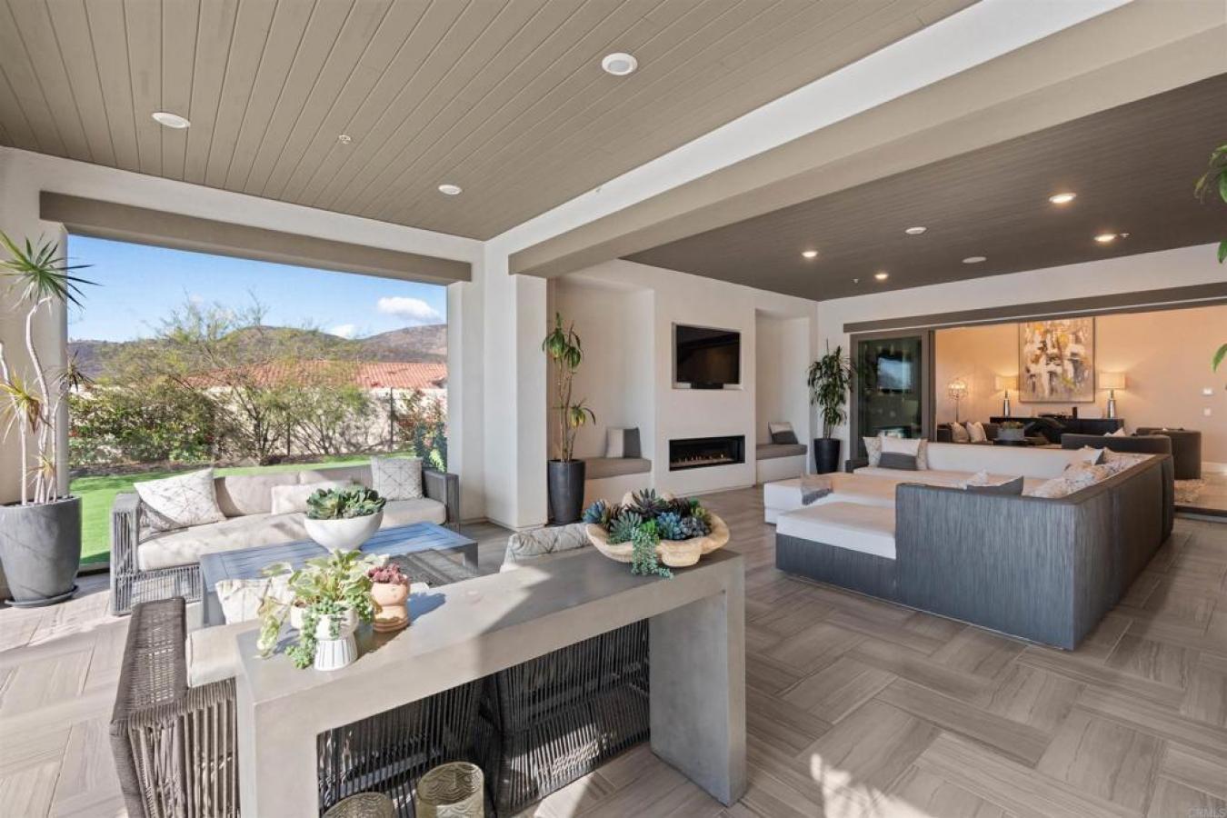 San Diego, San Diego, 92127, United States, 5 Bedrooms Bedrooms, ,6 BathroomsBathrooms,Residential,For Sale,1973503