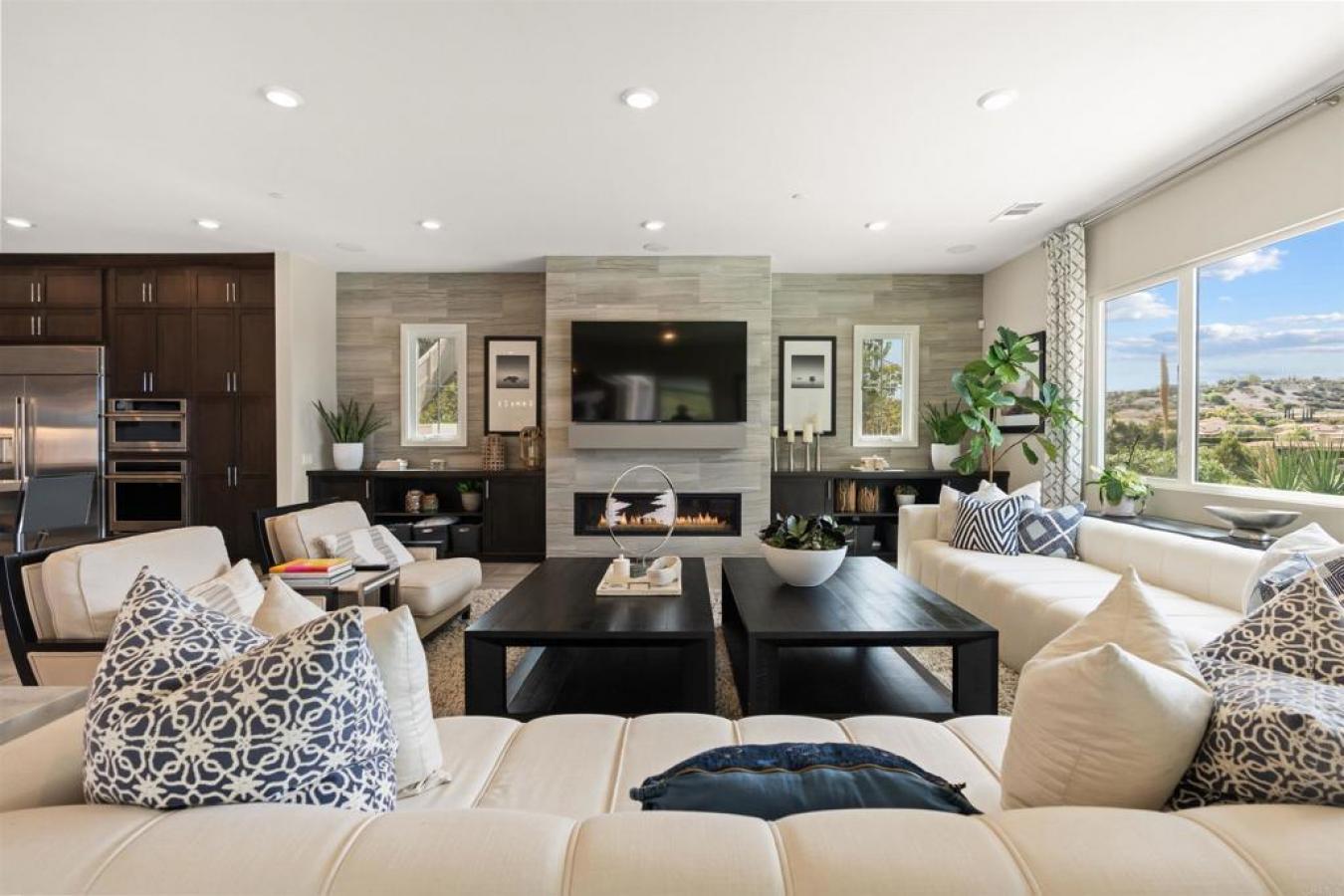 San Diego, San Diego, 92127, United States, 5 Bedrooms Bedrooms, ,6 BathroomsBathrooms,Residential,For Sale,1973503