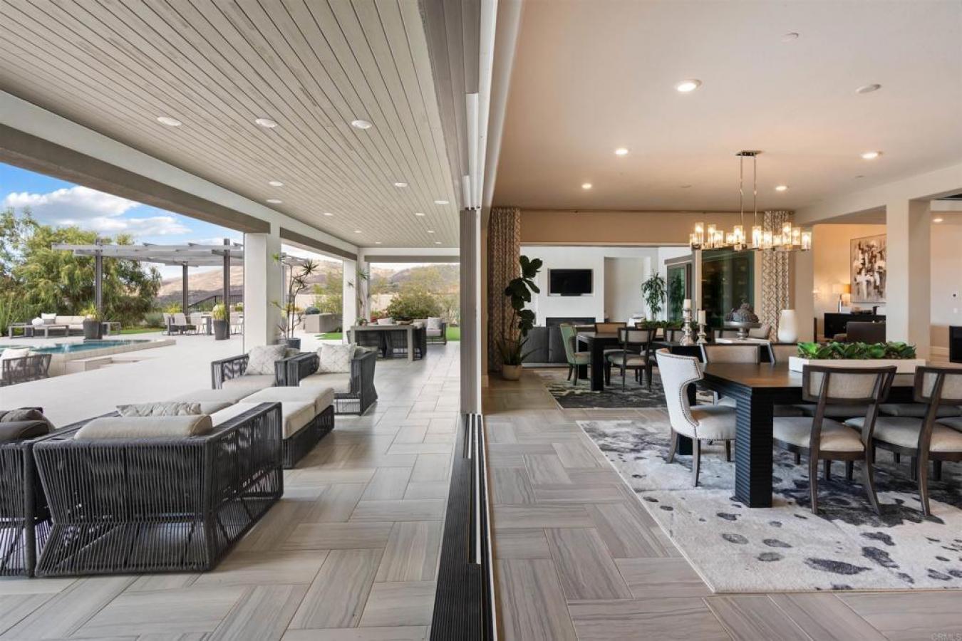 San Diego, San Diego, 92127, United States, 5 Bedrooms Bedrooms, ,6 BathroomsBathrooms,Residential,For Sale,1973503