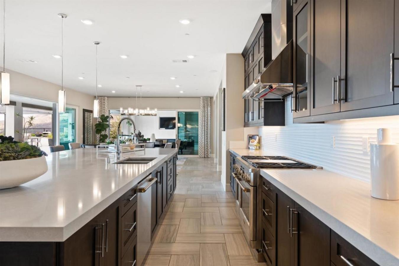 San Diego, San Diego, 92127, United States, 5 Bedrooms Bedrooms, ,6 BathroomsBathrooms,Residential,For Sale,1973503