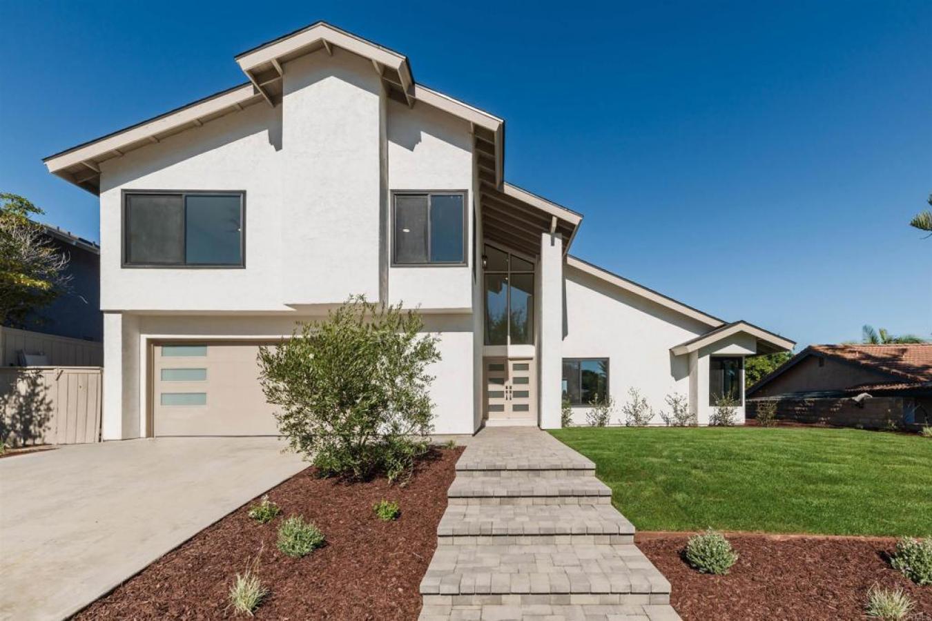 Carlsbad, San Diego, 92009, United States, 4 Bedrooms Bedrooms, ,4 BathroomsBathrooms,Residential,For Sale,1985817