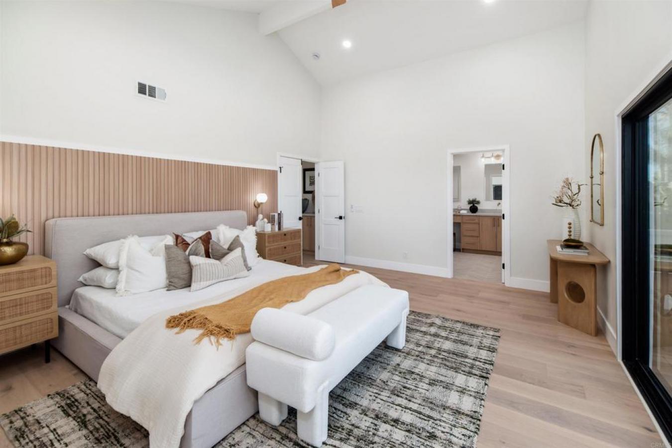 Carlsbad, San Diego, 92009, United States, 4 Bedrooms Bedrooms, ,4 BathroomsBathrooms,Residential,For Sale,1985817