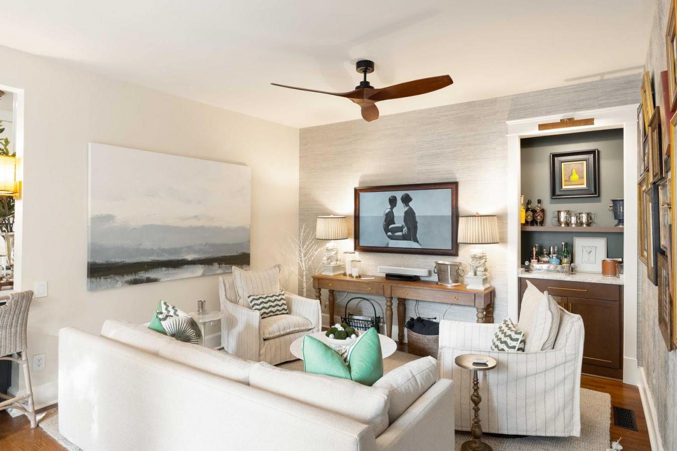 Charleston, Charleston, 29403, United States, 2 Bedrooms Bedrooms, ,2 BathroomsBathrooms,Residential,For Sale,1971152