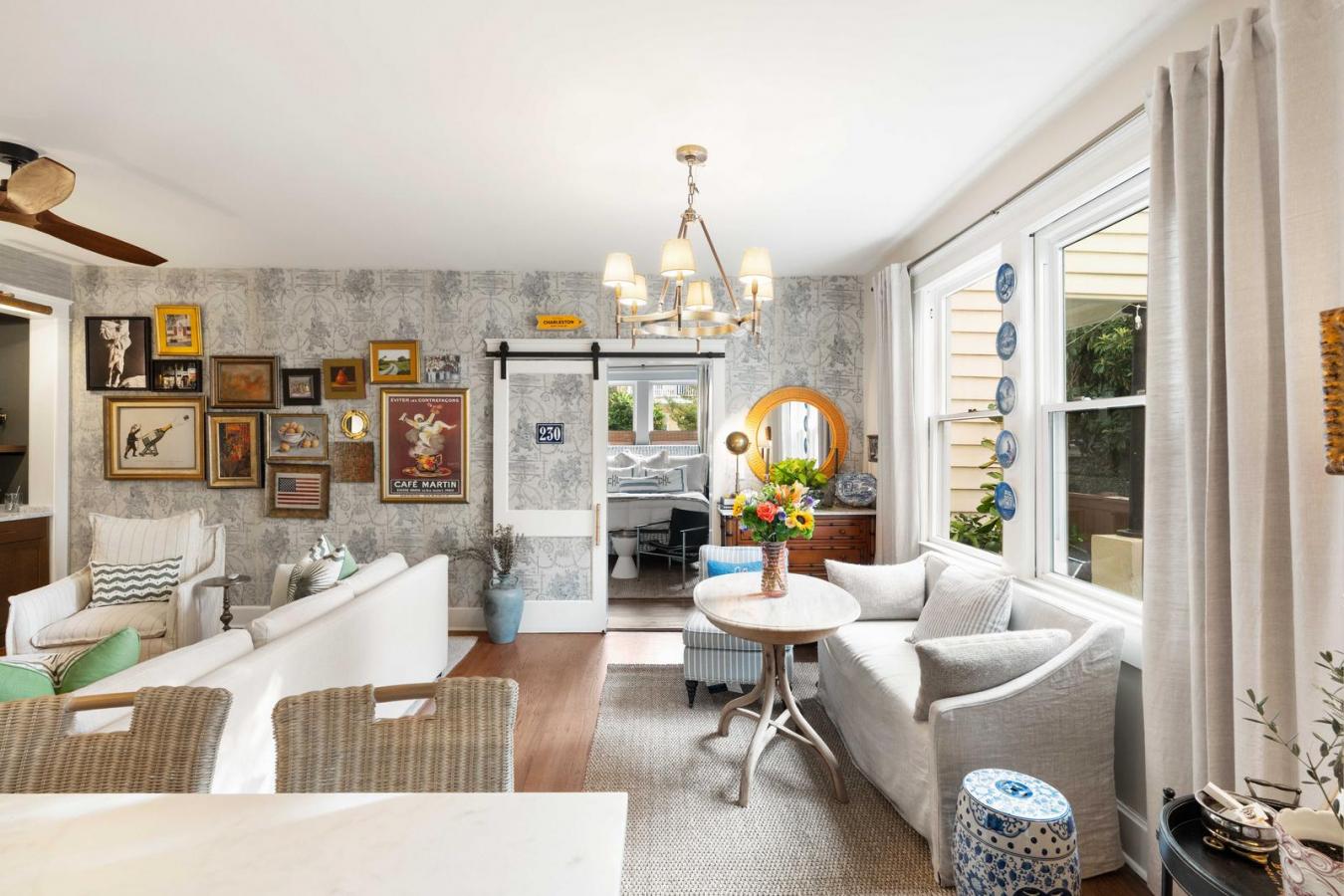 Charleston, Charleston, 29403, United States, 2 Bedrooms Bedrooms, ,2 BathroomsBathrooms,Residential,For Sale,1971152